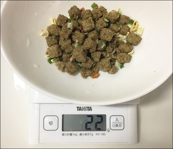 10-nissin-cup-noodle-nazoniku-meat-waight