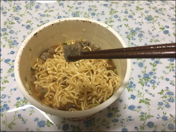 15-nissin-cup-noodle-nazoniku-meat