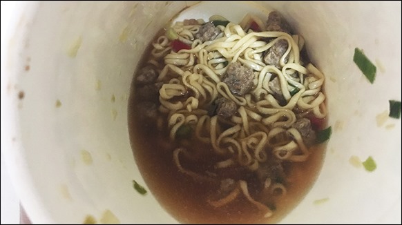 20-nissin-cup-noodle-nazoniku-