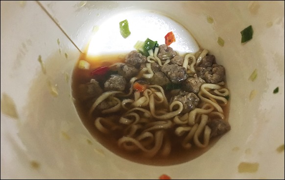 22-nissin-cup-noodle-nazoniku-