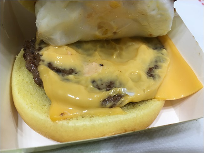 7-macdonalds-nidaime-mangetu-cheese-tukimi-burger